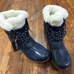 Nautica Lalam Blue Winter Snow Sherpa Waterproof Duck Boots SZ 6 NWT